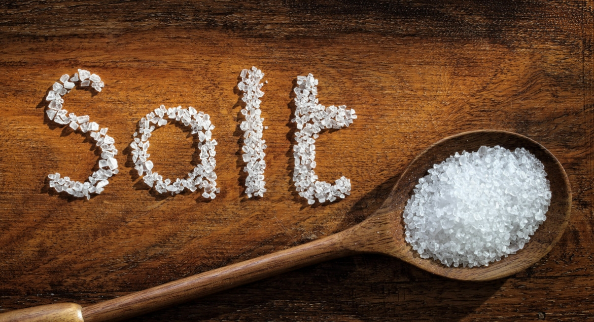 控制盐分摄入，守护免疫健康——高盐饮食免疫系统的隐形杀手