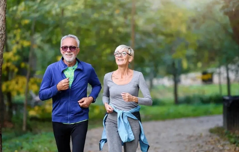 人衰老的5个主要原因，如何减缓人衰老速度？