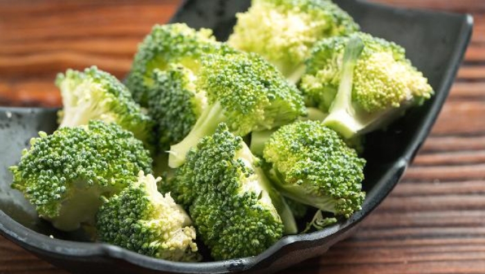 尿酸高吃什么好得快还能降下来？降尿酸的食物与药物推荐