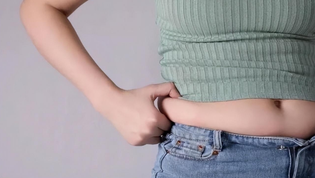 别再说不胖了，肥胖有两种——腹型肥胖和周围性肥胖